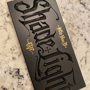 Kat Von D Eyeshadow Pallet